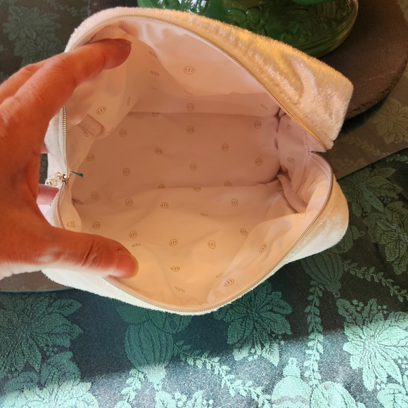 CHRISTIAN DIOR Cosmetic pouch, box and 5 luxe samples - Picture 6 of 15